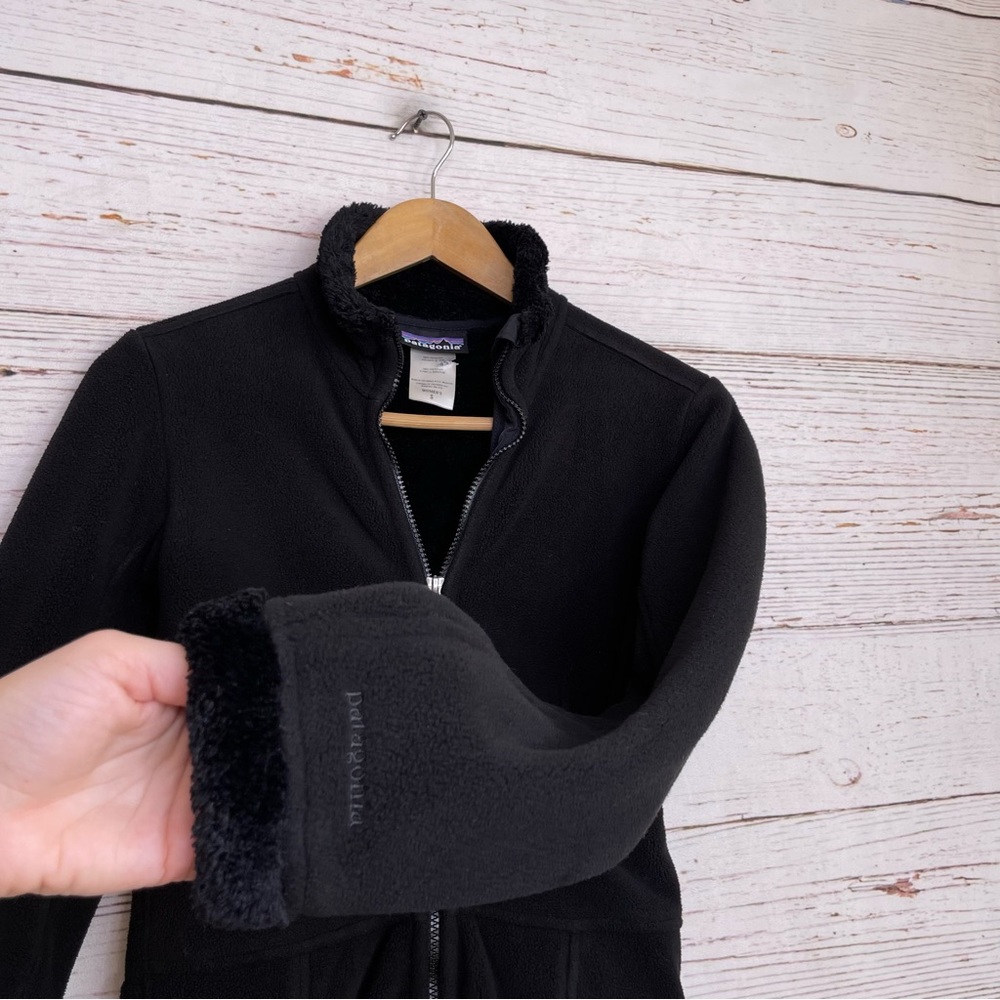 Patagonia Women's Black  Coat - Picture 5 of 8